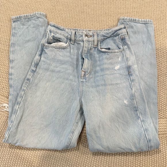 Zara Light Blue Distressed Jeans zise 0 - Picture 1 of 7